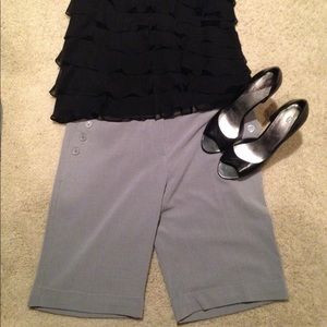 🎉Sale🎉 The Limited Drew fit grey city short