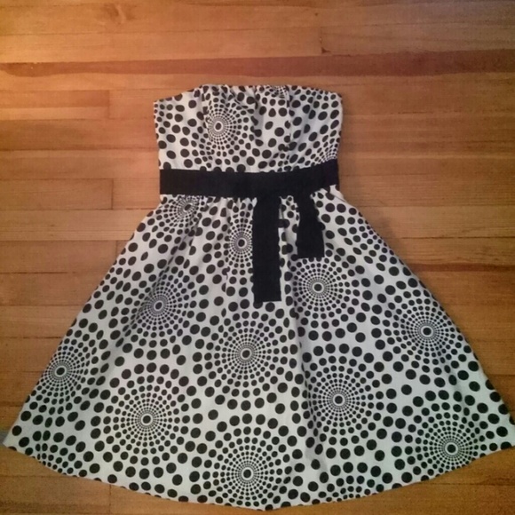 Black Cream Polka Dot Dress Strapless Limited 4