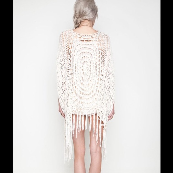 Only one left ;)!  ~Ivory Fringe Kimono Cardigan - Picture 3 of 4