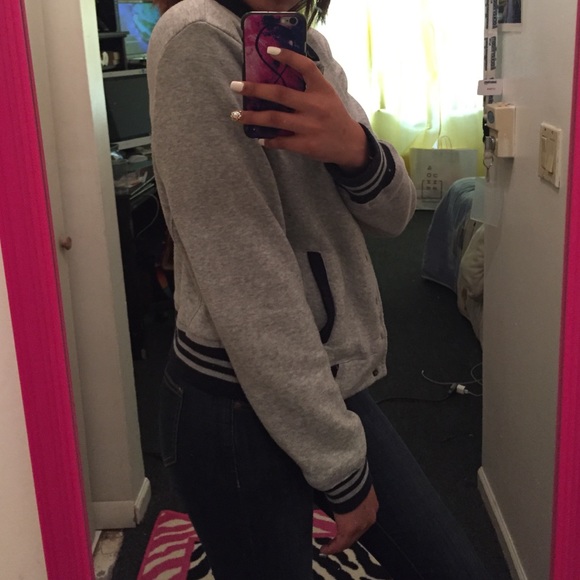 Varsity jacket - Picture 2 of 2