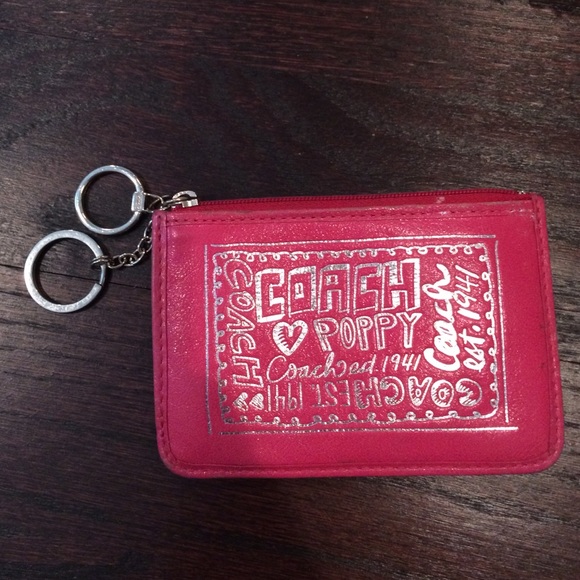 Coach Poppy wallet 🌸