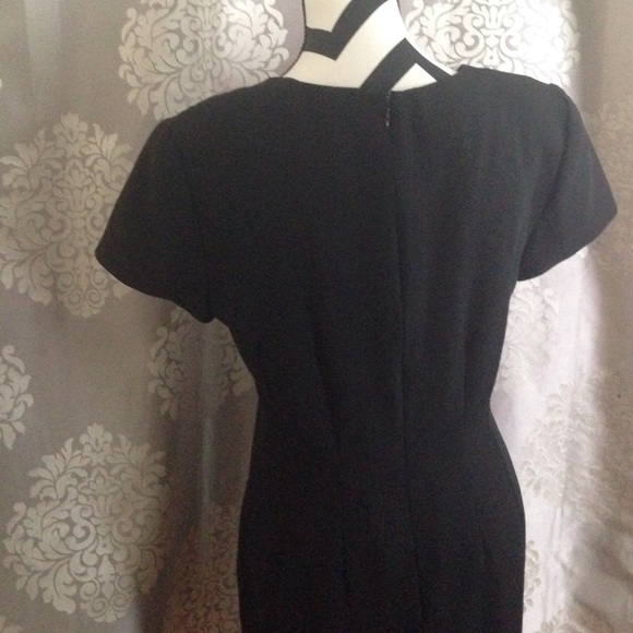 Atrium Collection Black Short Sleeve Dress - Picture 4 of 4