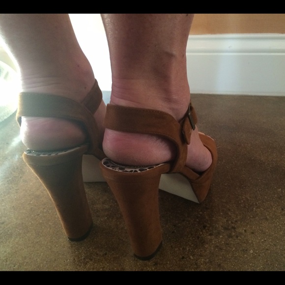 Madden Girl Platforms - Picture 3 of 3