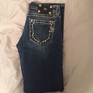 dark washed miss me jeans