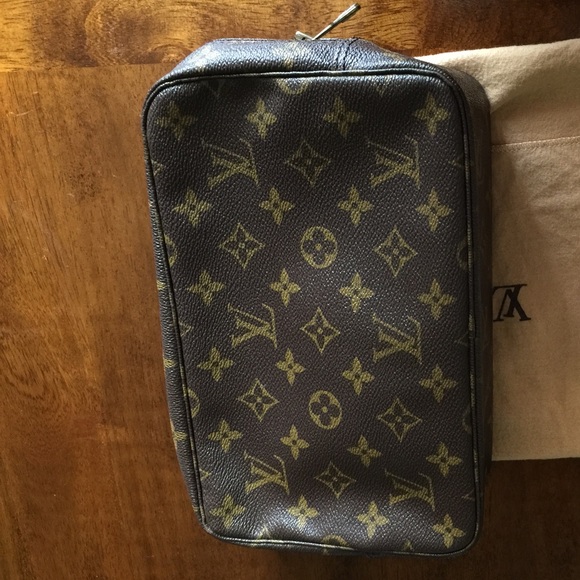 SOLD!LV Toilette 23 Monogram cosmetic pouch