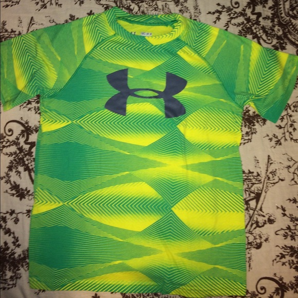 Under armour shirt