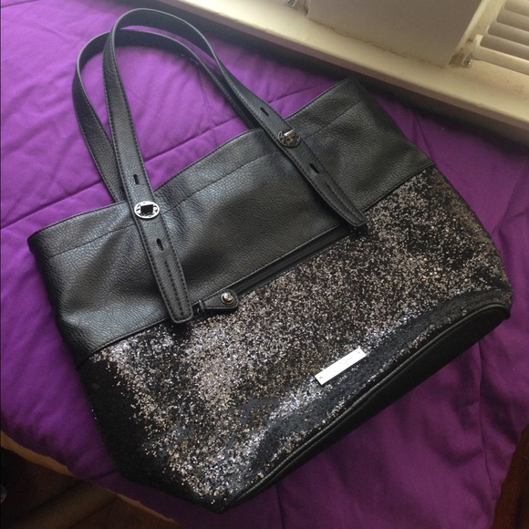Black Jessica Simpson purse
