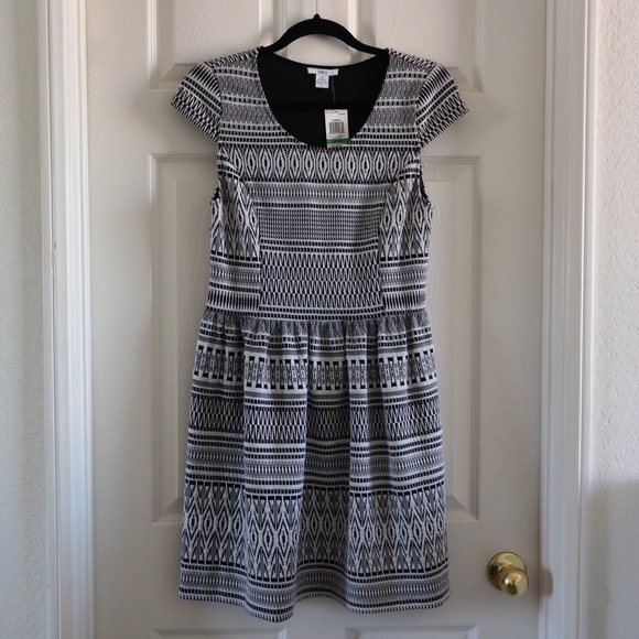 Bar III Dresses & Skirts - BAR III cap sleeve dress