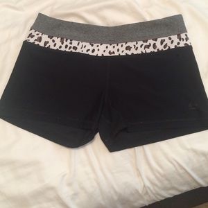 Cheetah banded spandex