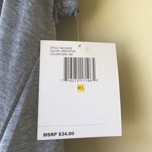 High Low Muscle Tee Kensie NWT - Picture 3 of 4