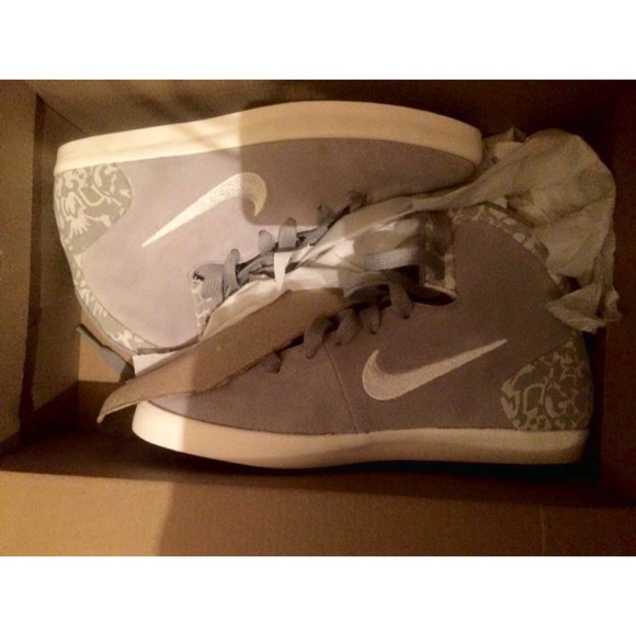 Nike Shoes - Nike high tops