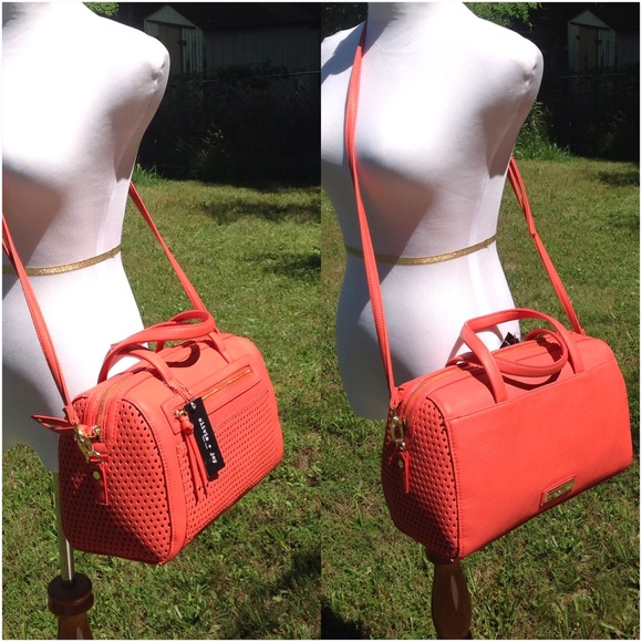 Olivia + Joy Handbag - Picture 2 of 4