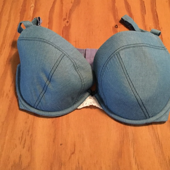 Cacique Bra NWOT tags