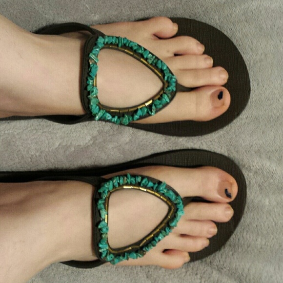 Sanuk sandals