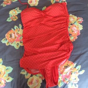 Old navy one-piece swimsuit with removable straps.