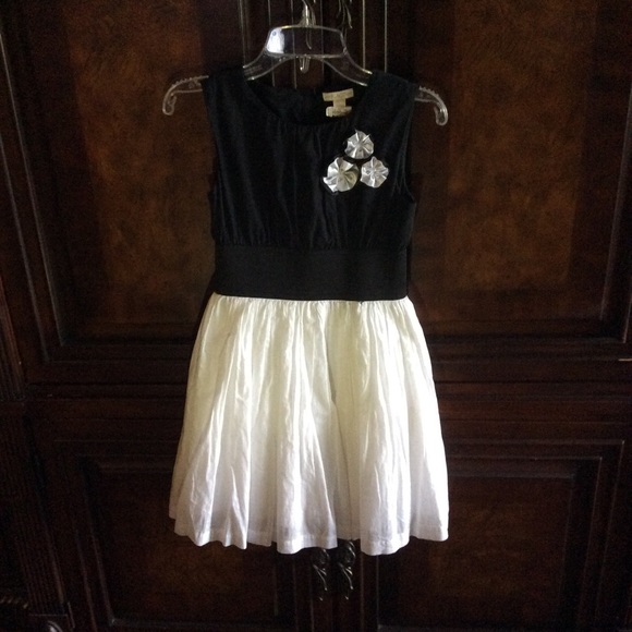 NEW!!! B&W, Children's Place fancy dress 👗👗 - Picture 1 of 4