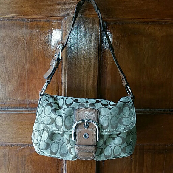 Handbags - Picture 1 of 4