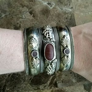 Armored bracelet