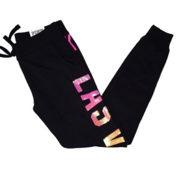AMAZING VS PINK SWEATS