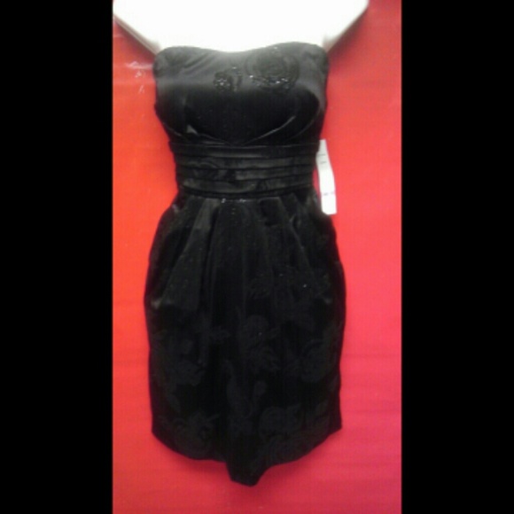 Sexy Black Dress by Snap