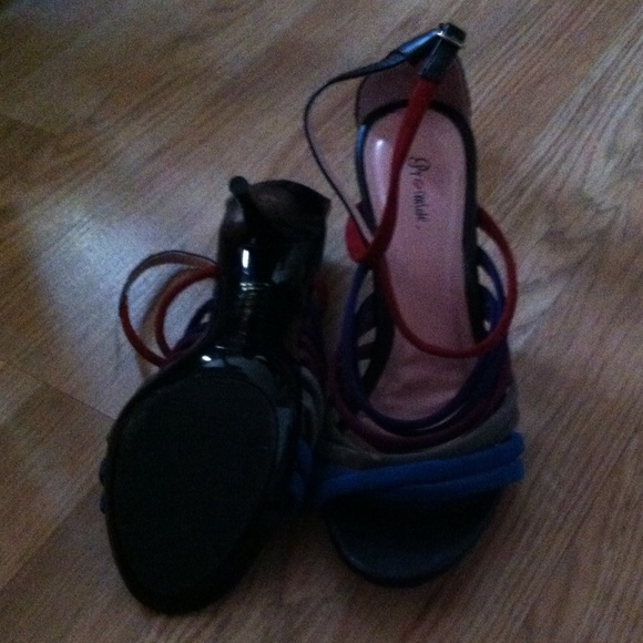 Colorful string heals - Picture 3 of 3