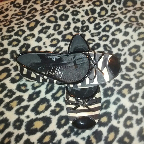 Sam & Libby Zebra print satin shoes 7