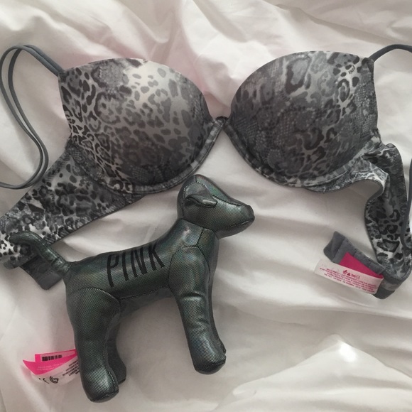 🚫SOLD🚫heartbreaker! plunge push-up💕