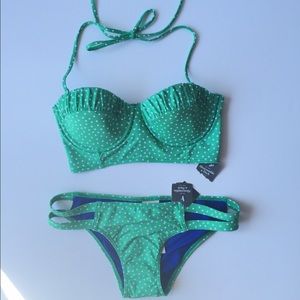 BRAND NEW!Abercrombie & Fitch Swimsuit Polkdots.