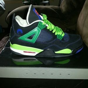 Doernbecher 4 PADS Just tries on Size 10