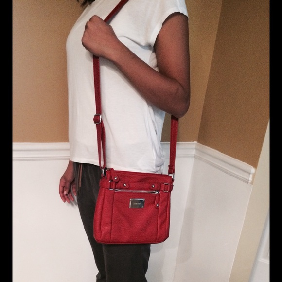 Designer Cross-body Purse🌹 - Picture 4 of 4