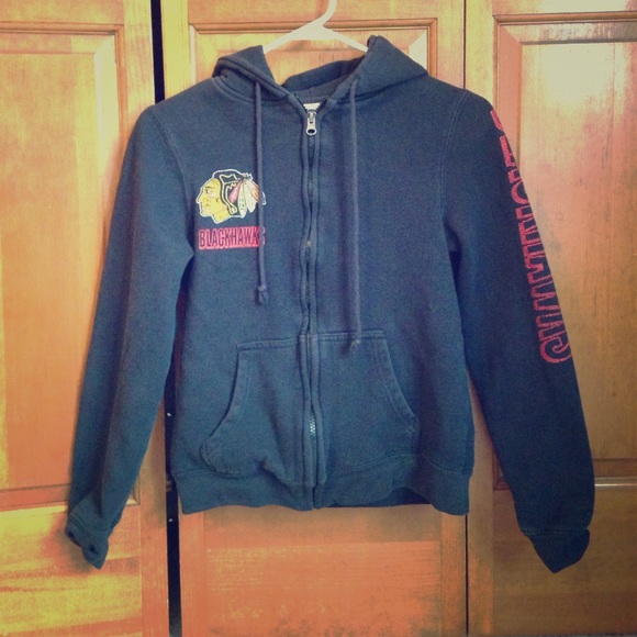 Blackhawks zip up hoodie.