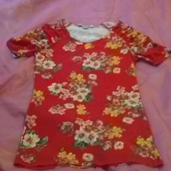 Forever 21 floral shirt