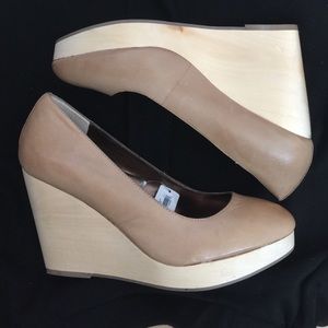 Tan leather wooden wedges