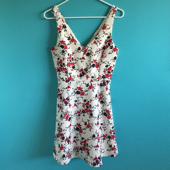 flower pattern dress. silky feel