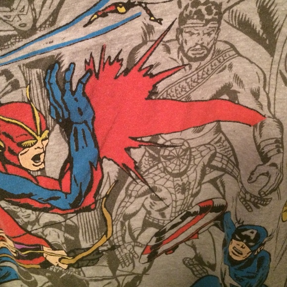 Avengers Tank Top - Picture 2 of 4