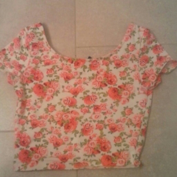 Short Jersey Crop Top - Picture 2 of 2