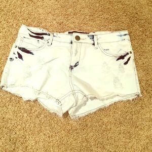Distressed shorts