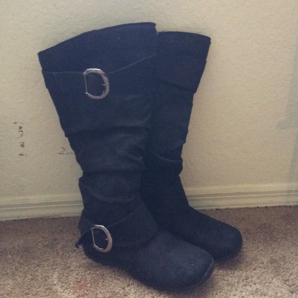 Zip up boots
