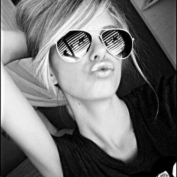 Accessories - Black mirrored sun glasses black lens