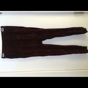 Red patterned XS ecoté haram pants