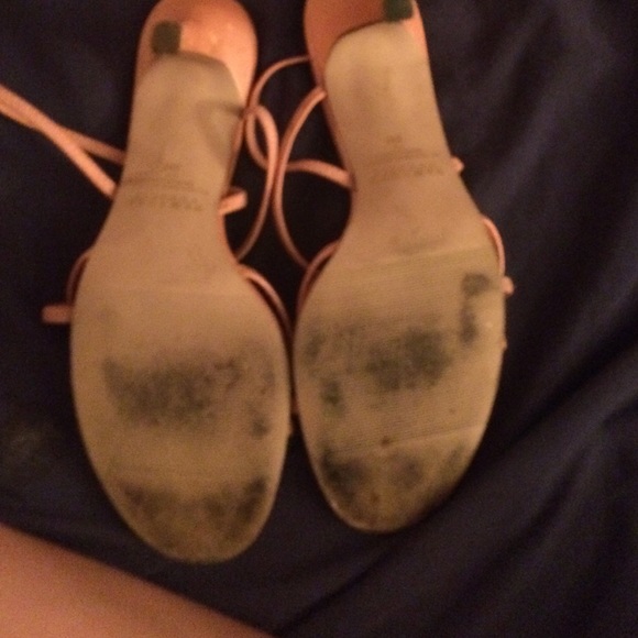 Heels - Picture 2 of 2