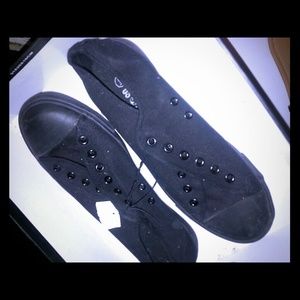 Black brand new shoes !