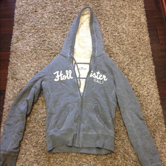 Hollister sweatshirt