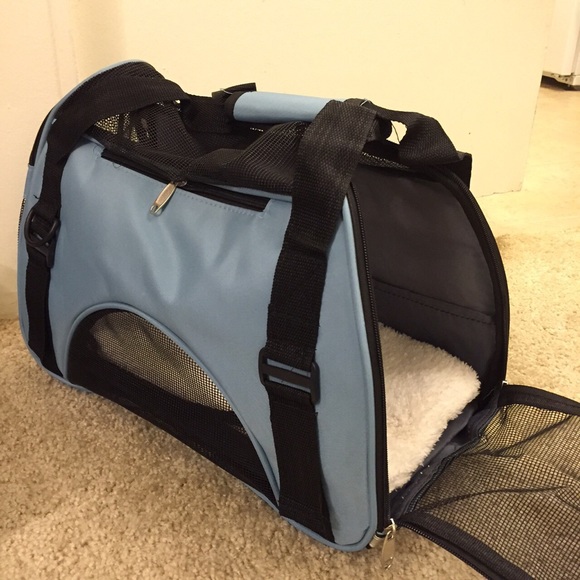 Pet carrier bag striped padded Green color only