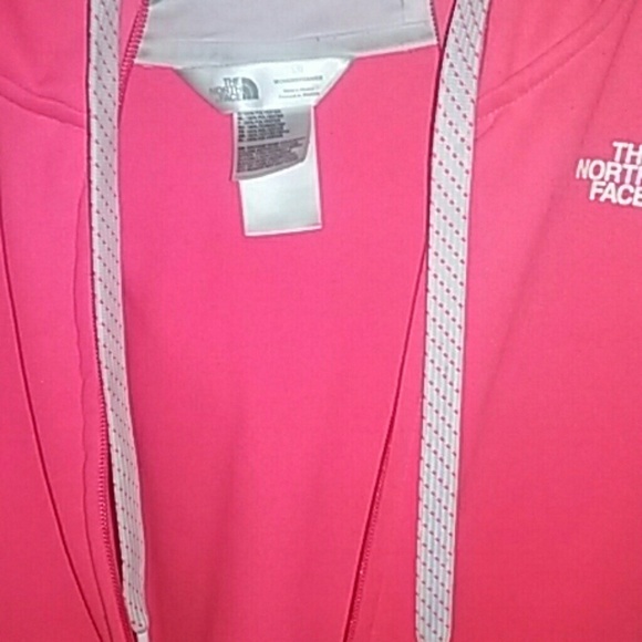 North face - Picture 3 of 3