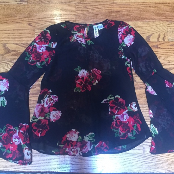 Hippie print roses bell sleeves blouse - Picture 2 of 3