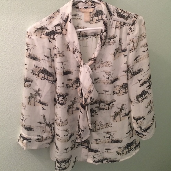 Banana Republic Button Up Blouse
