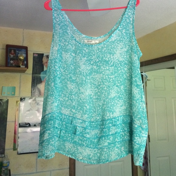 Turquoise tank top