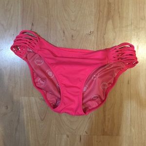 Bikini bottoms ☀️