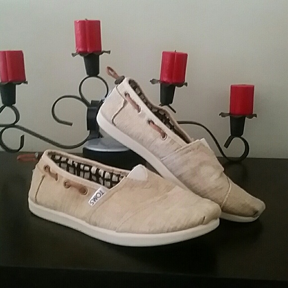 Toms burlap slip ons